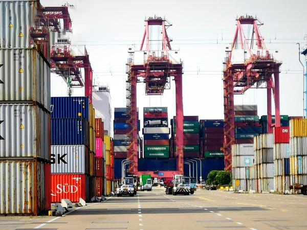 Ningbo integrazione del commercio interno ed estero della strada come andare più stabile e più veloce?