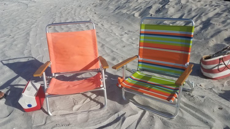 Suggerimenti per l'acquisto di sedie da spiaggia, goditi il bacio della brezza marina!