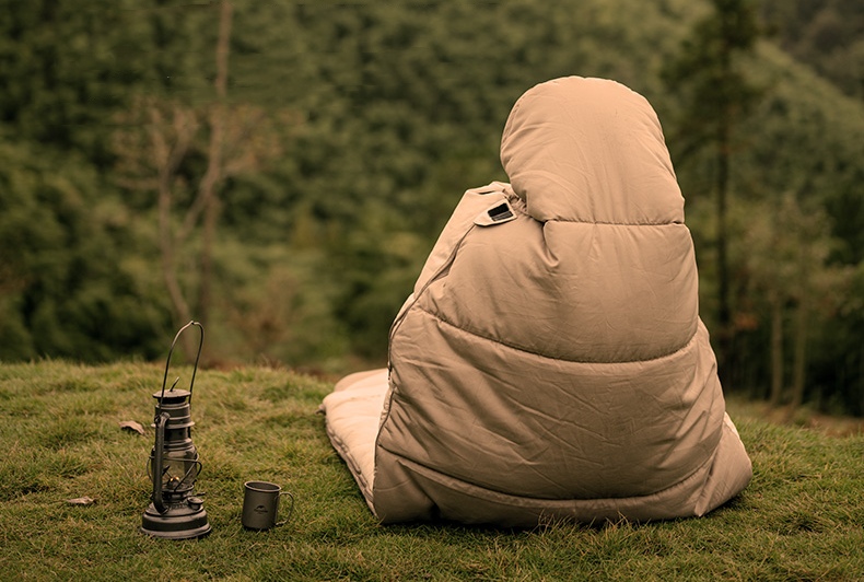 Cosa rende i sacchi a pelo da campeggio così importanti per gli appassionati di outdoor?