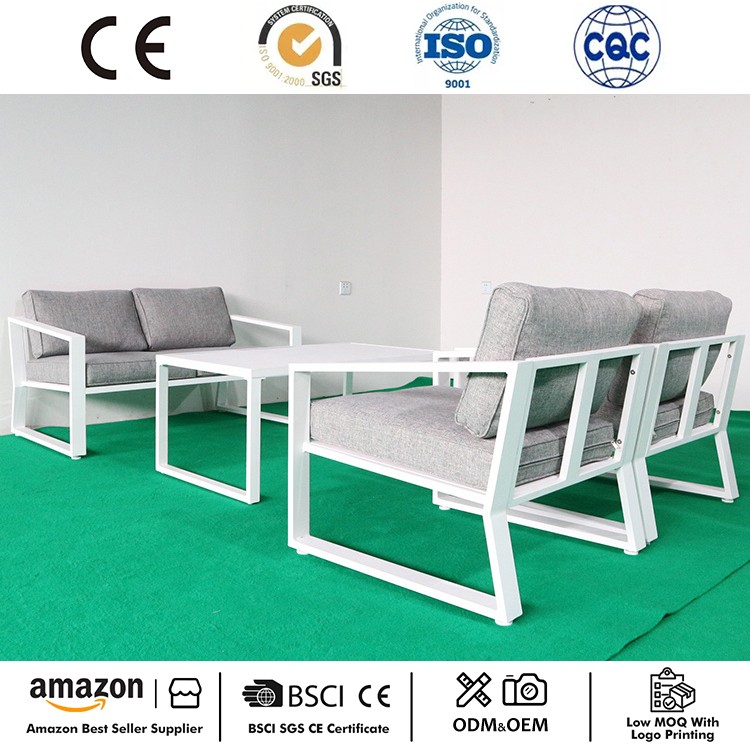 Nuovissimo set di mobili da giardino in alluminio
